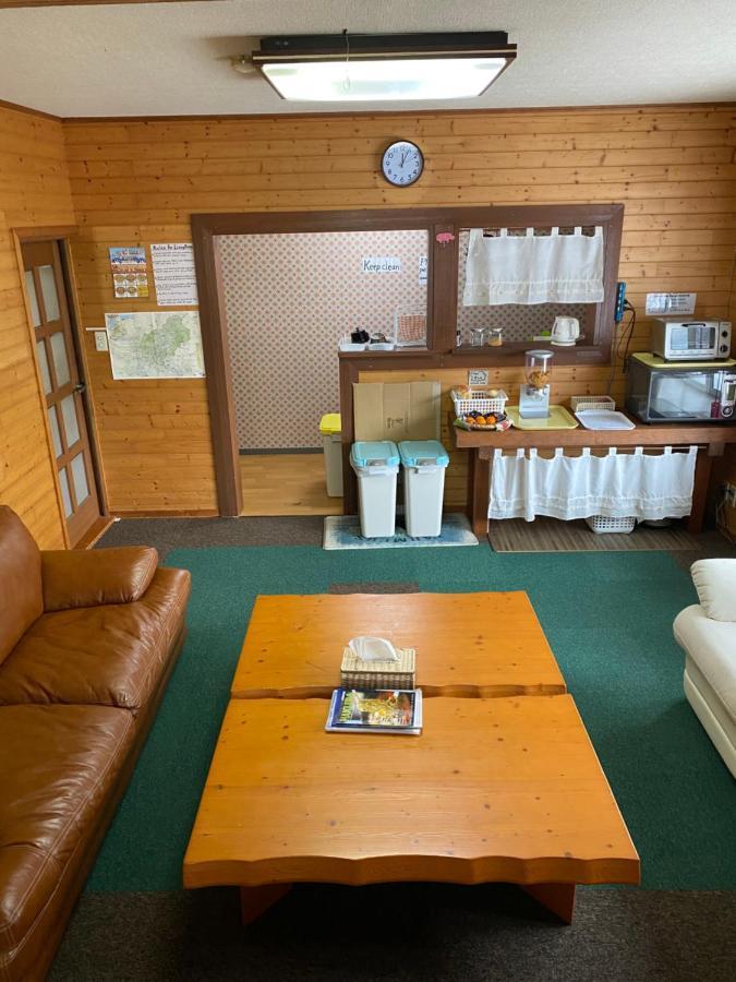 Guest House Wind Inn Hakuba Bagian luar foto