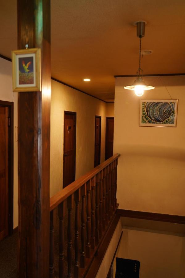 Guest House Wind Inn Hakuba Bagian luar foto